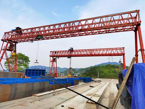 門式起重機(jī)