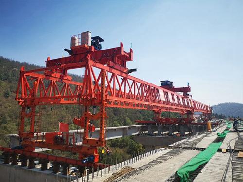 關(guān)于架橋機(jī)的結(jié)構(gòu)與機(jī)構(gòu)安全防護(hù)裝置